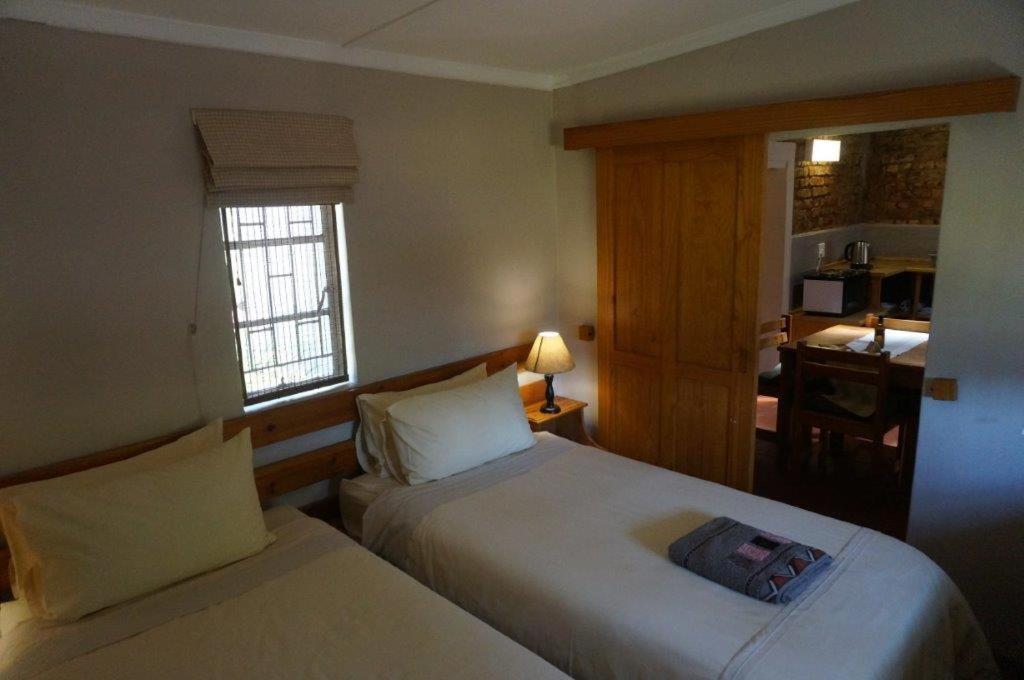 Long Acres Cottages Montagu Room photo